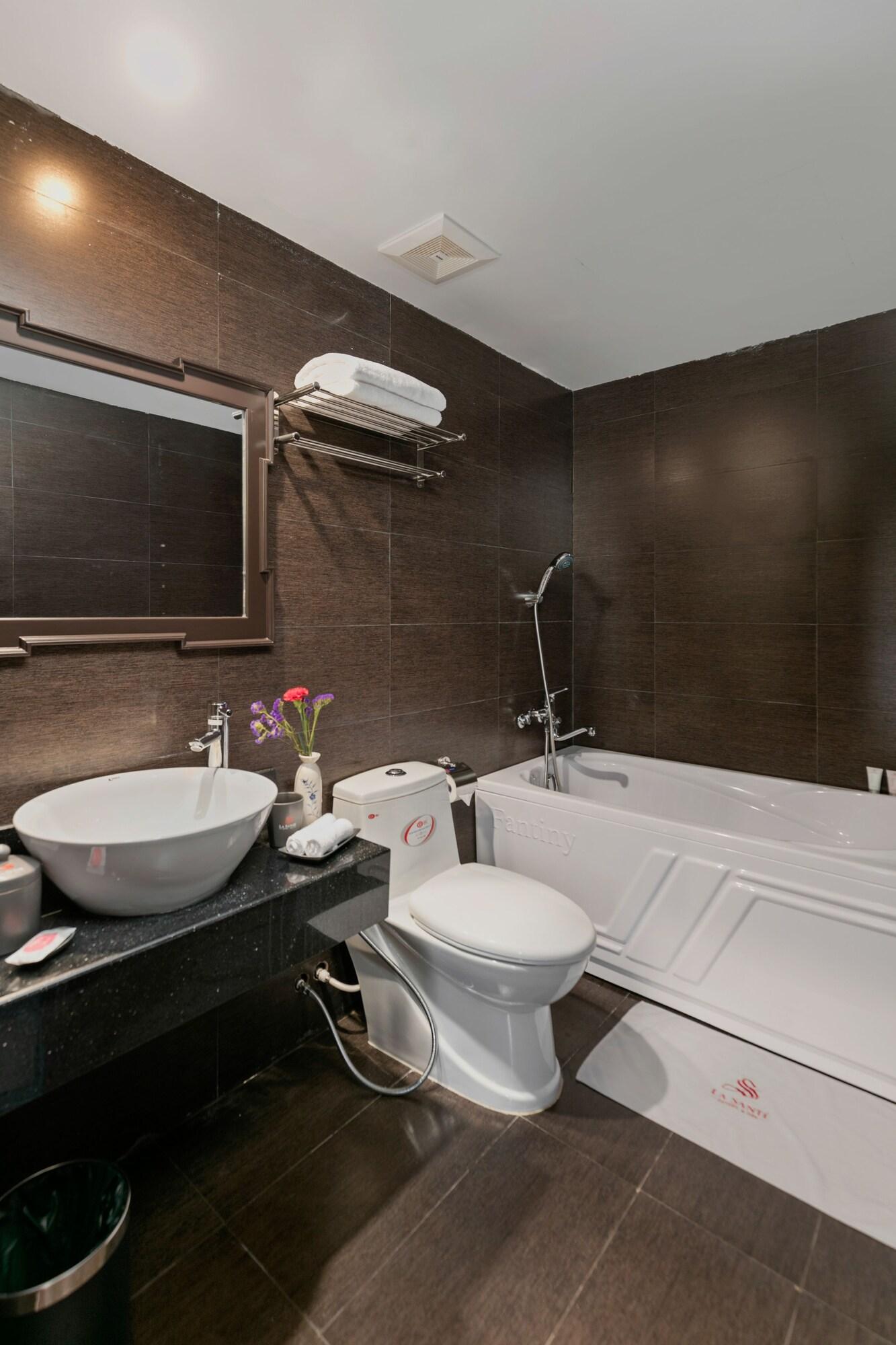 La Sante Hotel & Spa Hanoi Exterior foto