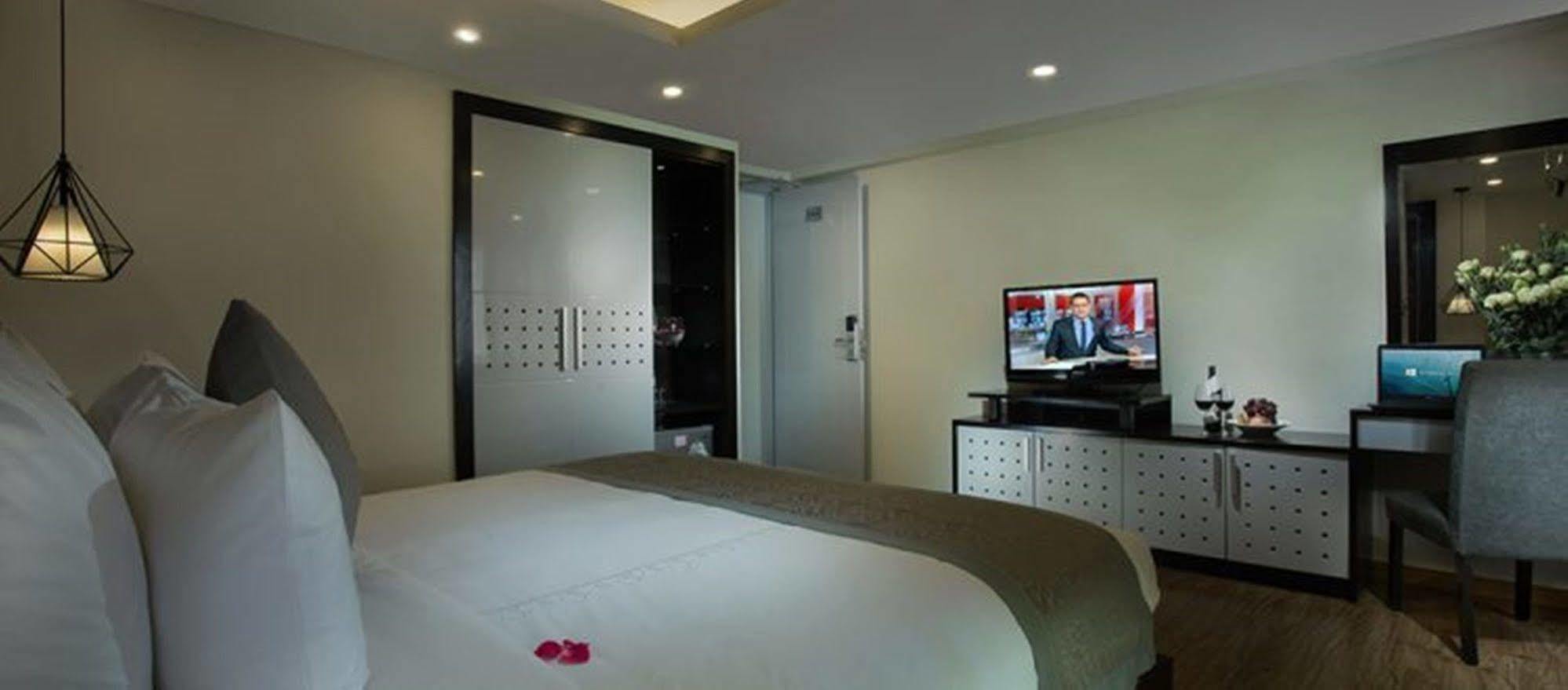 La Sante Hotel & Spa Hanoi Exterior foto